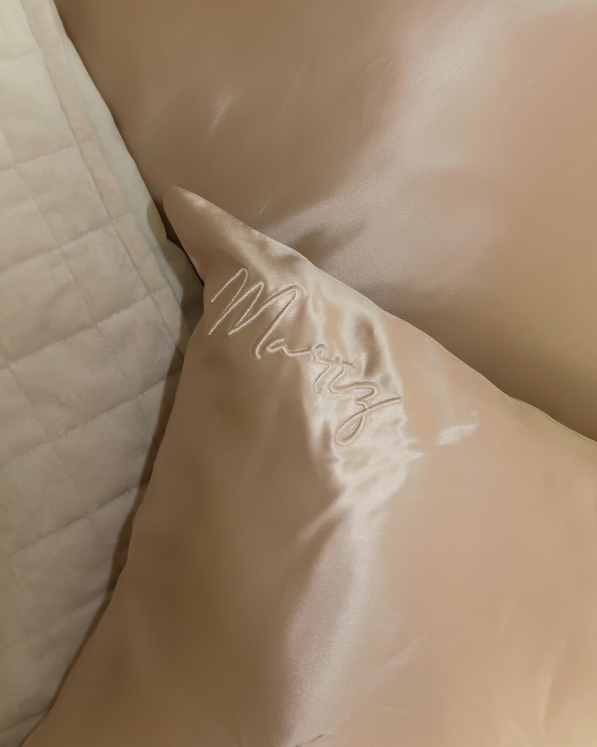 Personalizuotas Rankų darbo šilkinis pagalvės užvalkalas